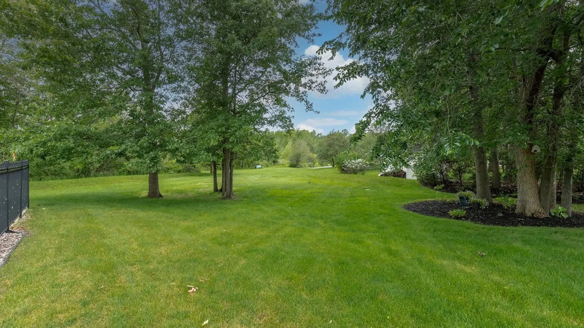 Property at 81 Hidden Oaks Court, Grand Island, NY 14072 46