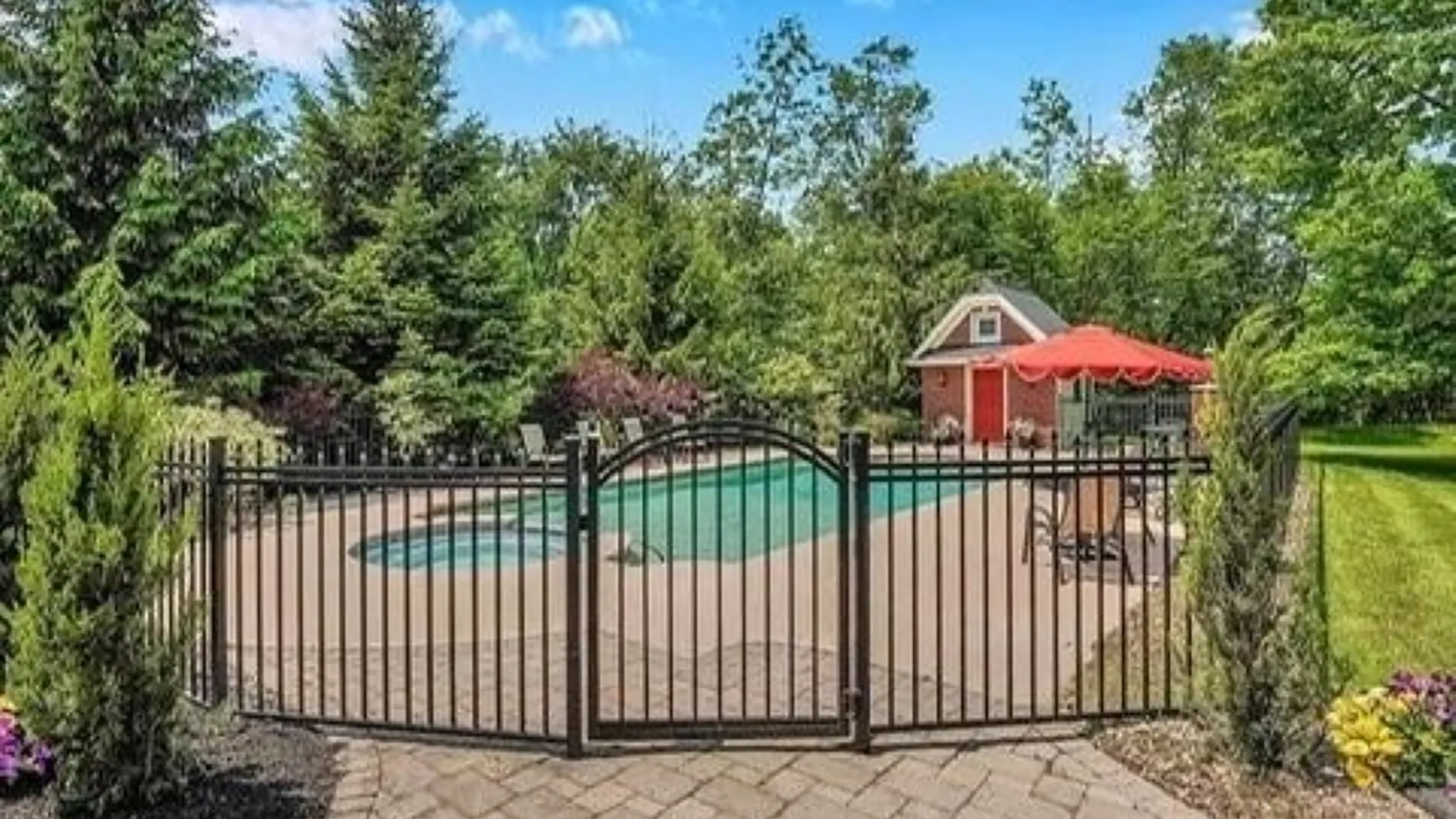 Property at 81 Hidden Oaks Court, Grand Island, NY 14072 8