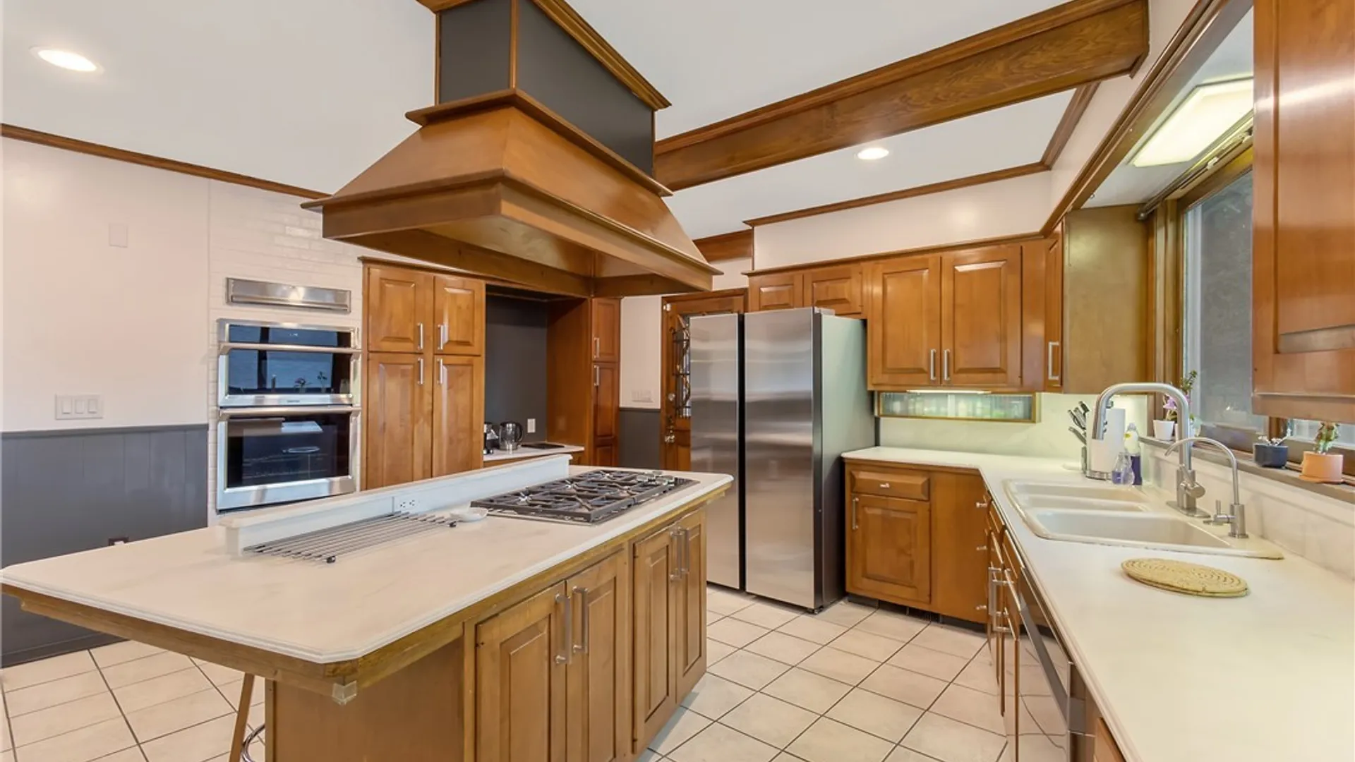 Property at 112 Winthrop Road, Syracuse, NY 13206 22