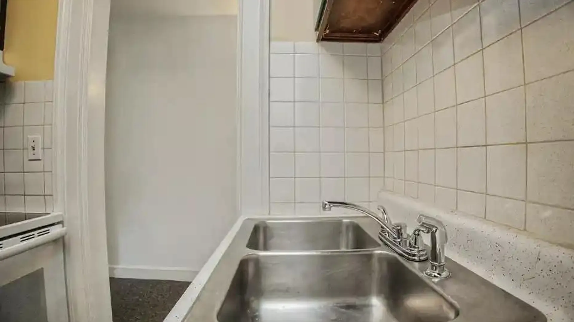 Property at 493 Delaware Avenue, Buffalo, NY 14202 36