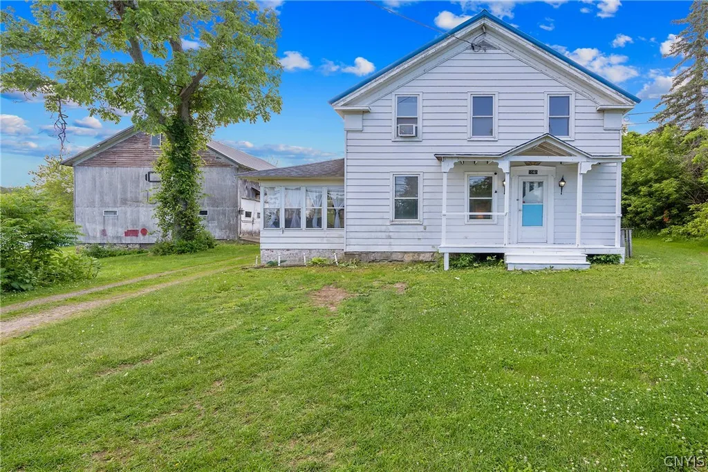 Property at 5565 State Route 104, Scriba, NY 13126