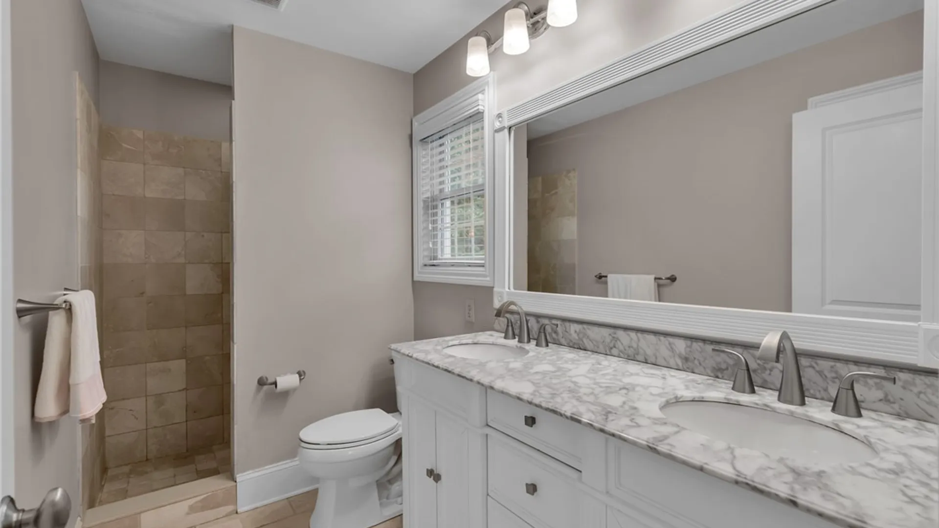 Property at 9822 Willowleaf Court, Clarence, NY 14032 34