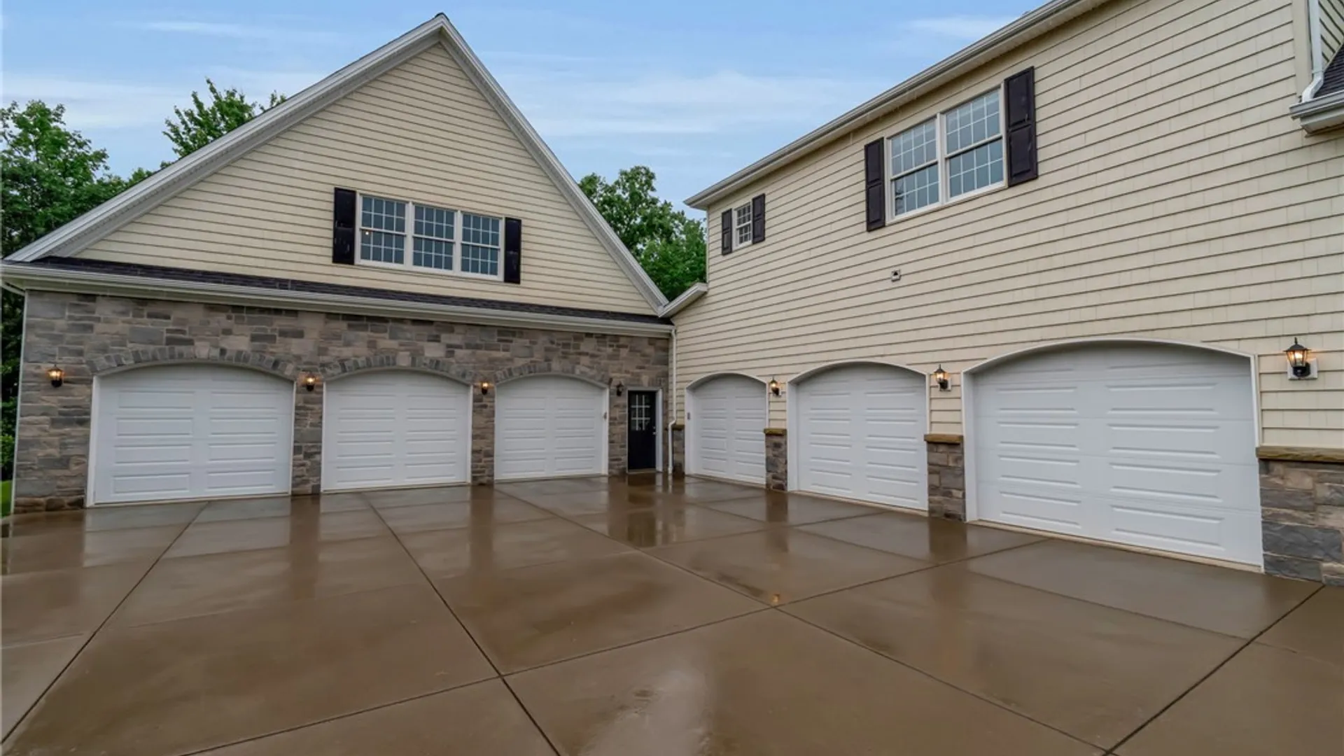 Property at 9822 Willowleaf Court, Clarence, NY 14032 49
