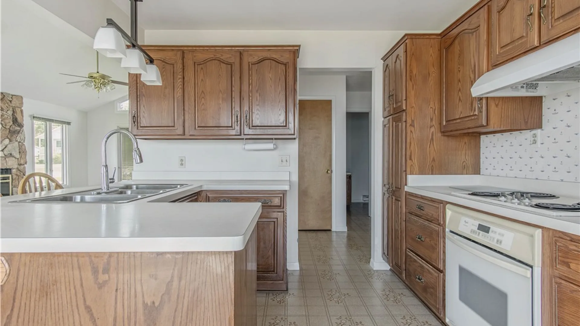 Property at 947 Broadway, Cape Vincent, NY 13618 13