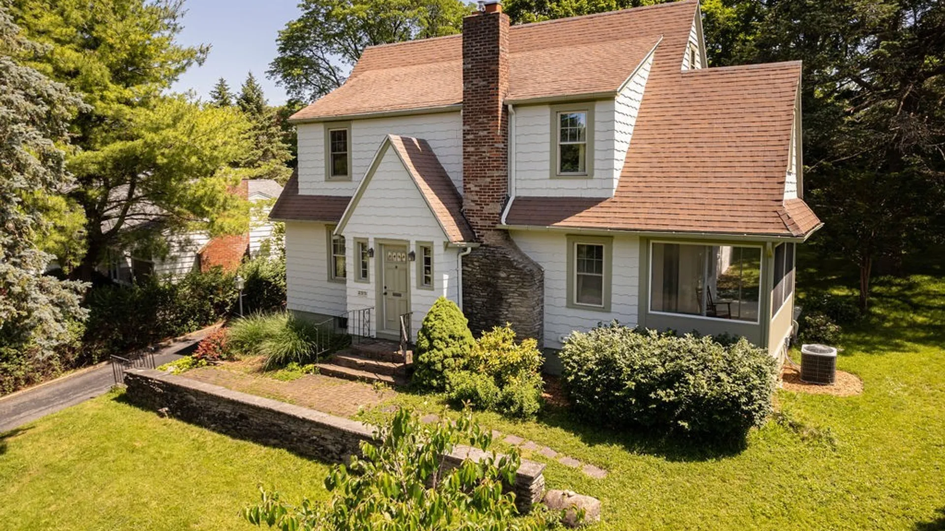 Property at 105 Guilford Road, Syracuse, NY 13224 3