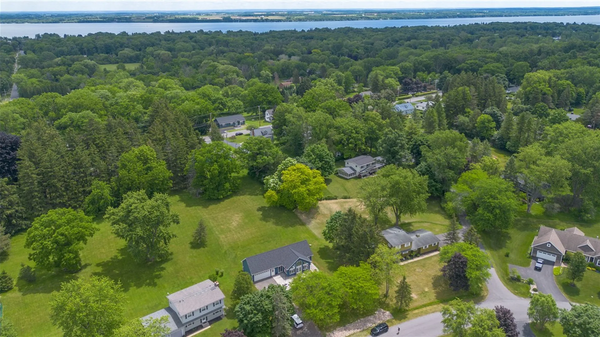 Property at 714 White Springs Dr, Geneva Town, NY 14456 6