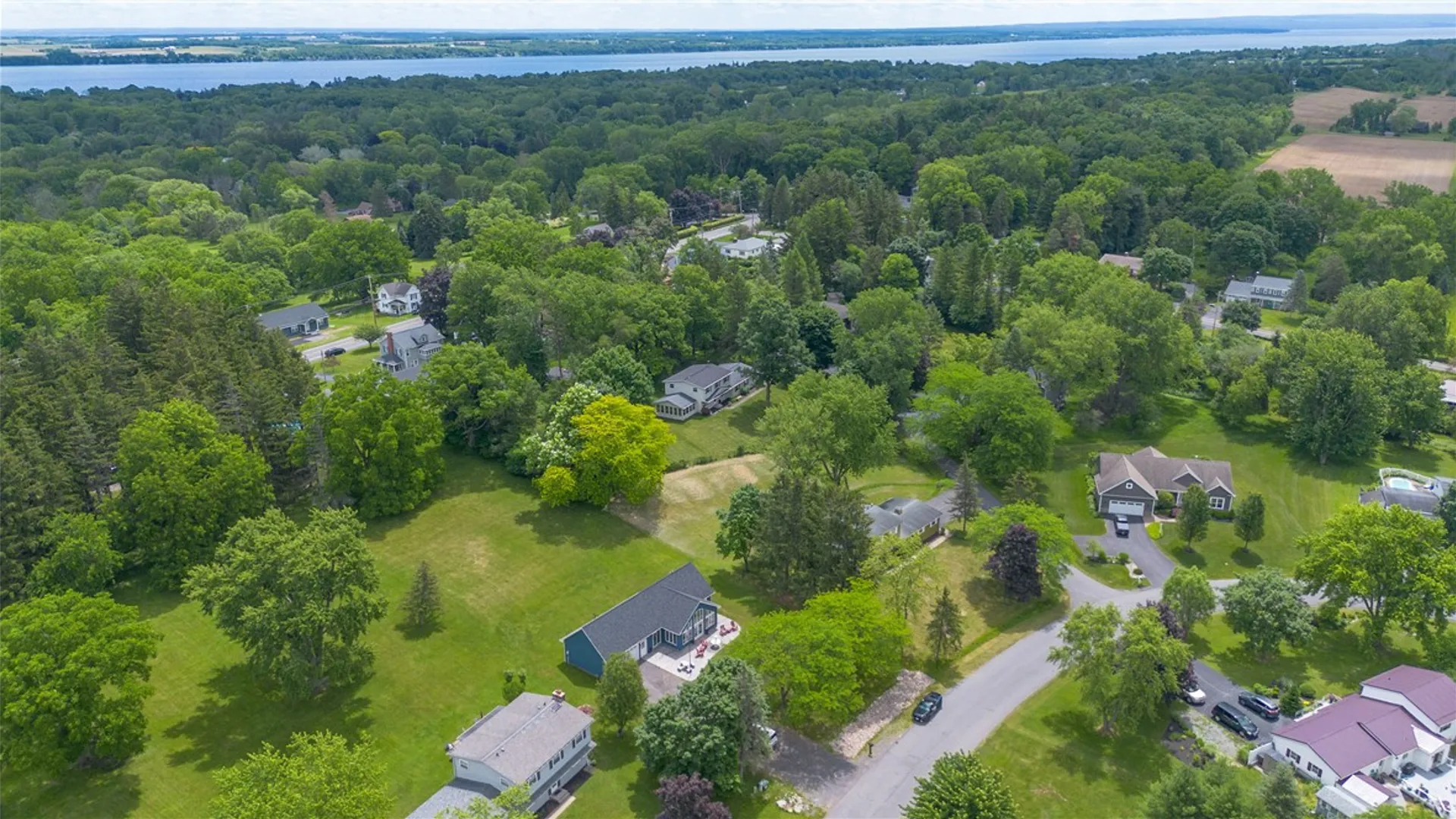 Property at 714 White Springs Dr, Geneva Town, NY 14456 43