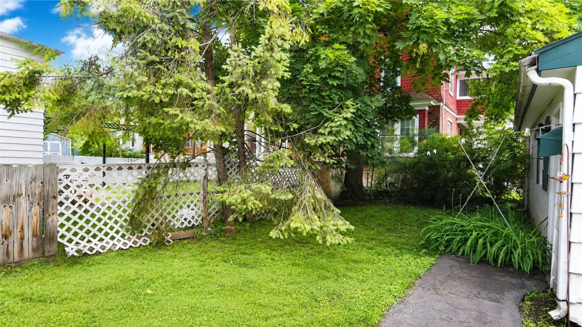 Property at 328 Washington Street, Geneva City, NY 14456 34