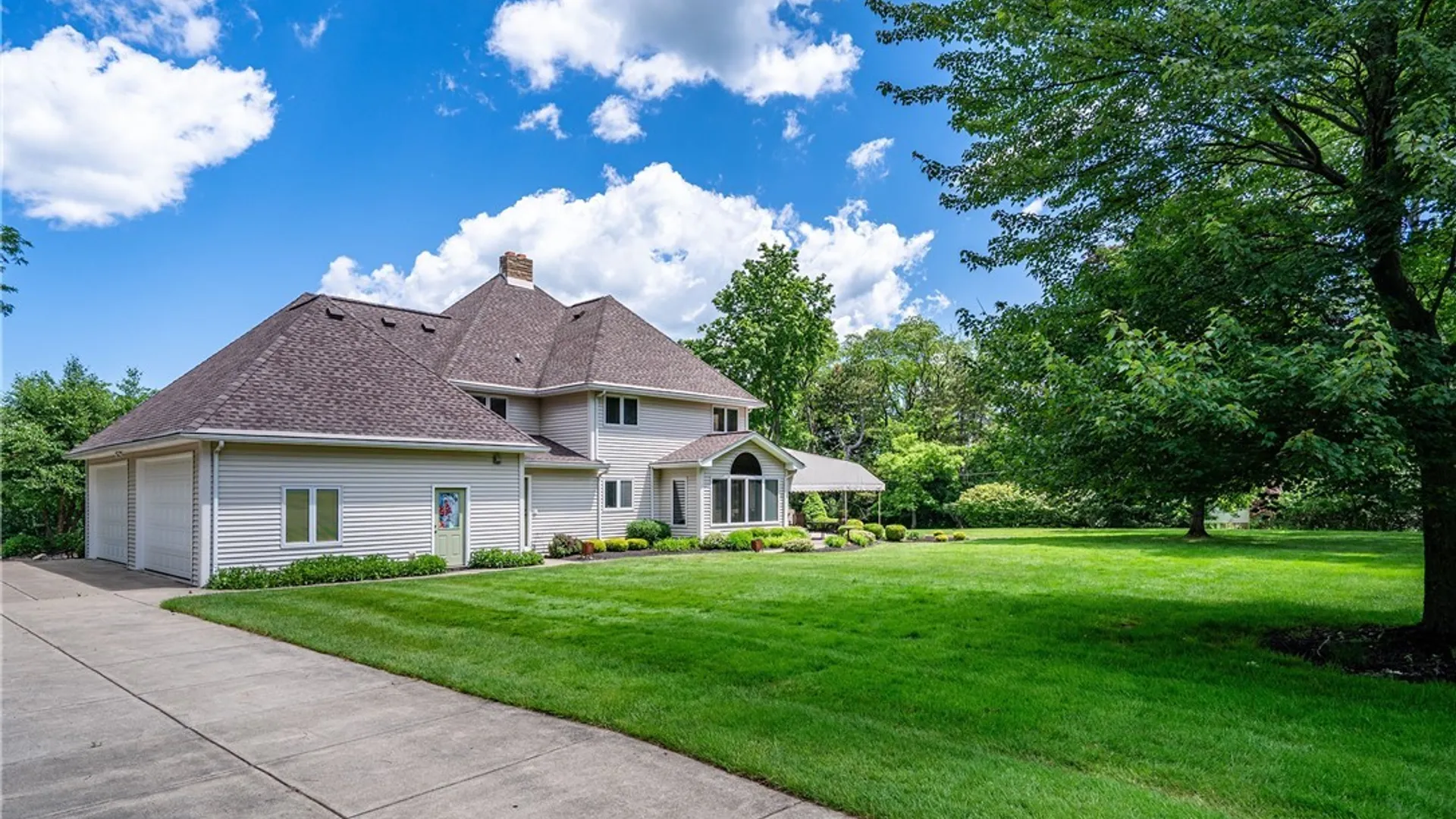 Property at 7845 Jewett Holmwood Road, Orchard Park, NY 14127 44