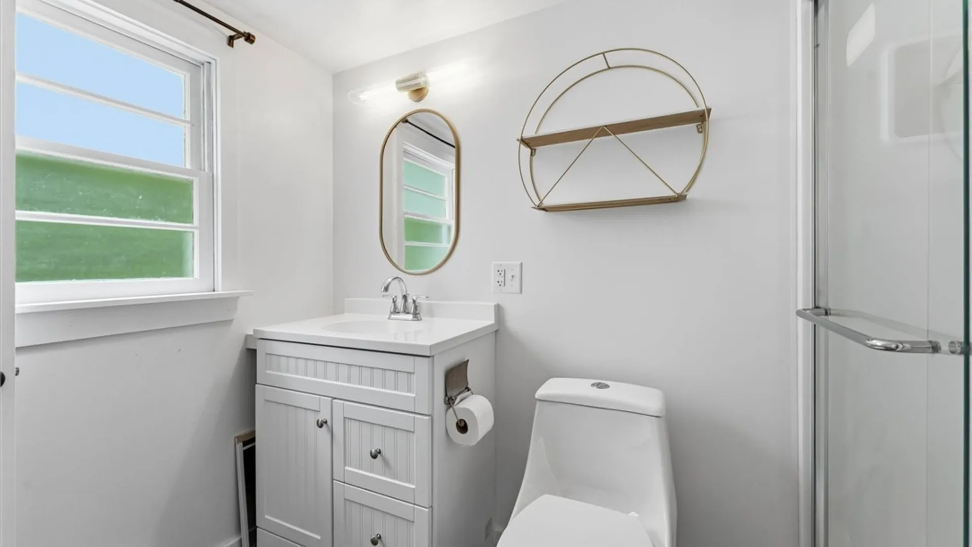 Property at 10 S Ten Eyck Avenue, Cazenovia, NY 13035 19
