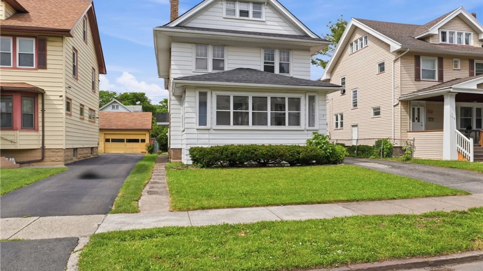 Property at 112 Roxborough Road, Rochester, NY 14619 3
