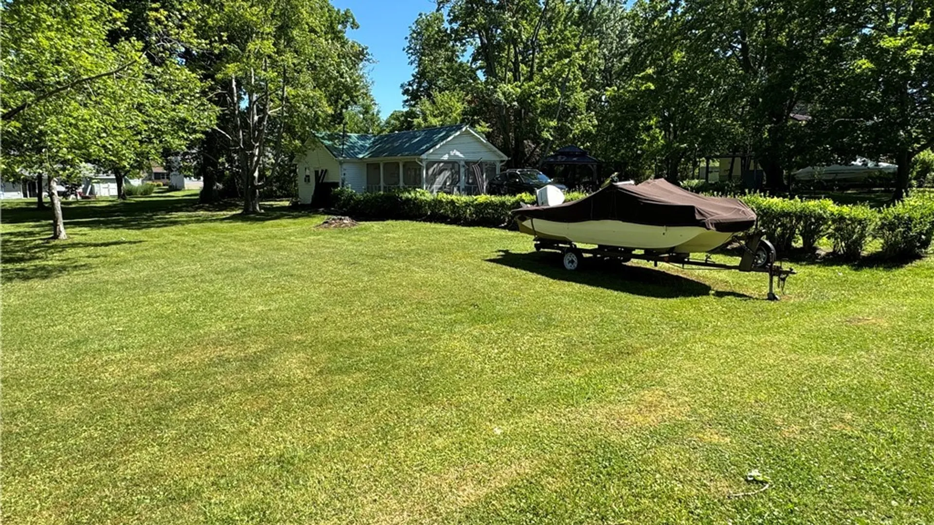 Property at 96 Chestnut Lane, Evans, NY 14006 25