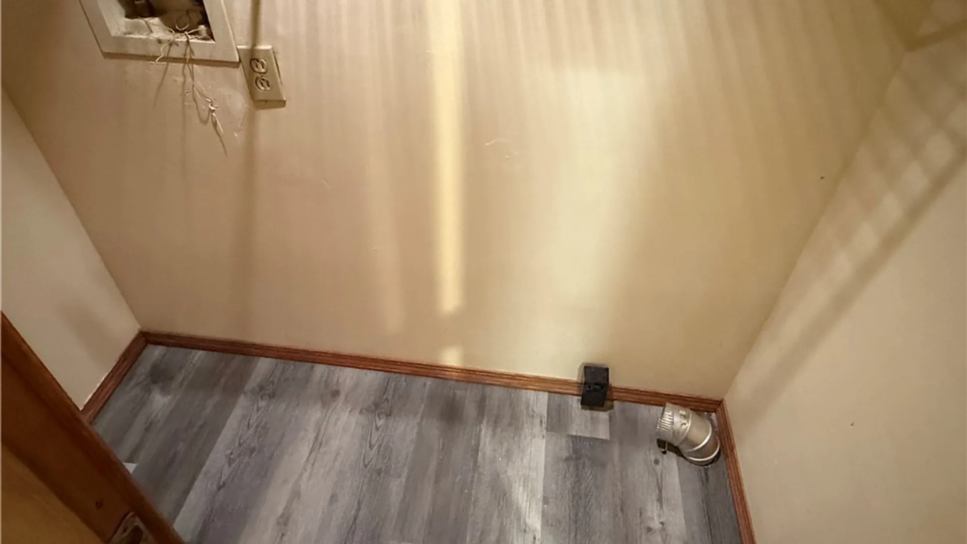 Property at 915 Arcadia Avenue, Utica, NY 13502 16
