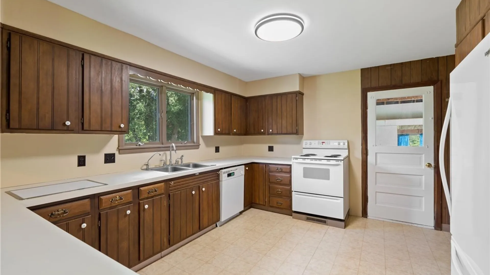 Property at 4375 Davis Corners Road, Smithfield, NY 13408 7