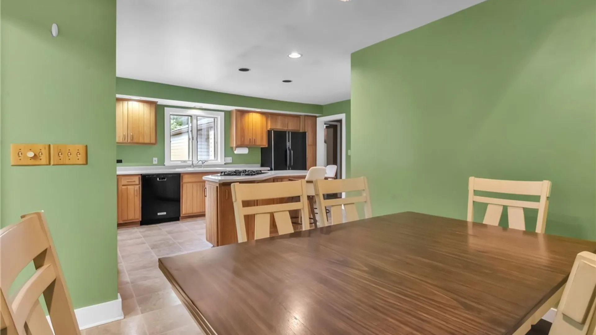 Property at 997 Sweet Road, Aurora, NY 14052 8