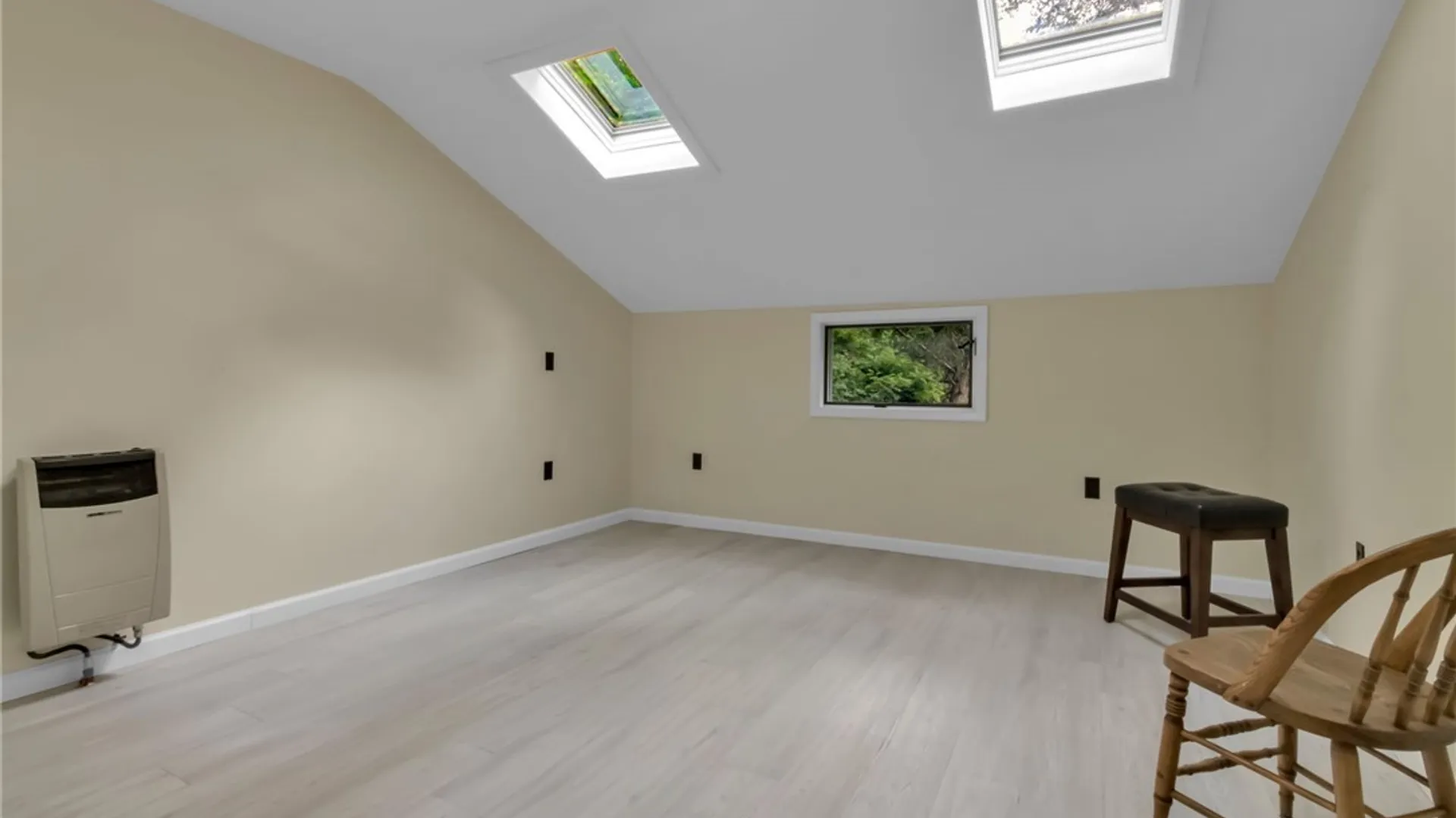 Property at 997 Sweet Road, Aurora, NY 14052 25