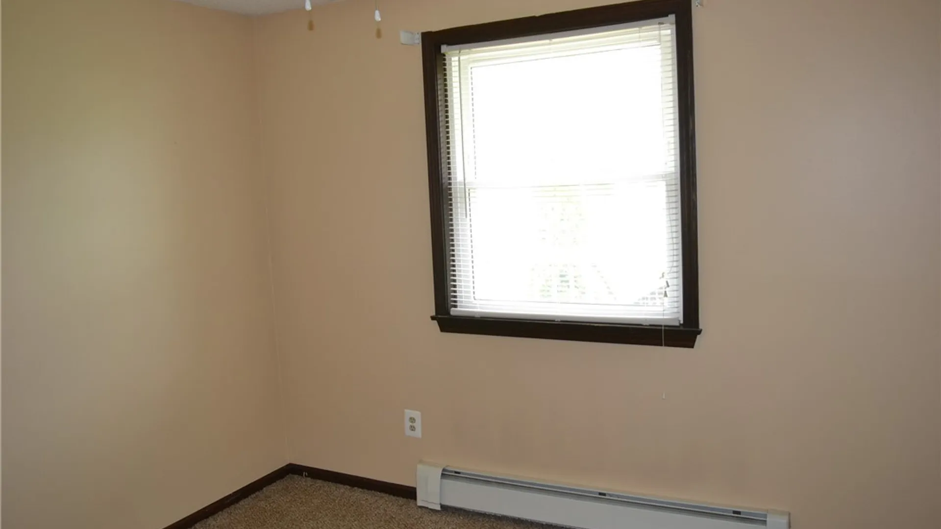 Property at 92 Lindhurst Drive, Lockport City, NY 14094 17