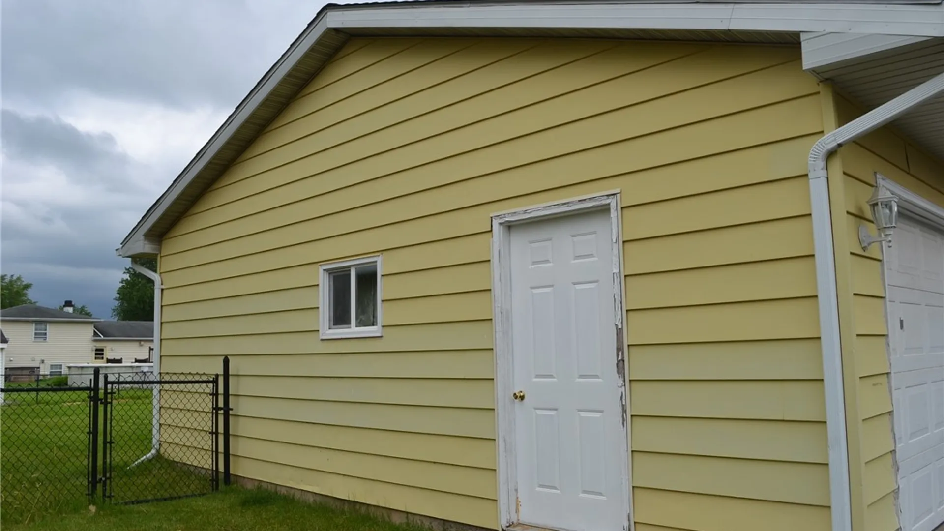 Property at 92 Lindhurst Drive, Lockport City, NY 14094 4