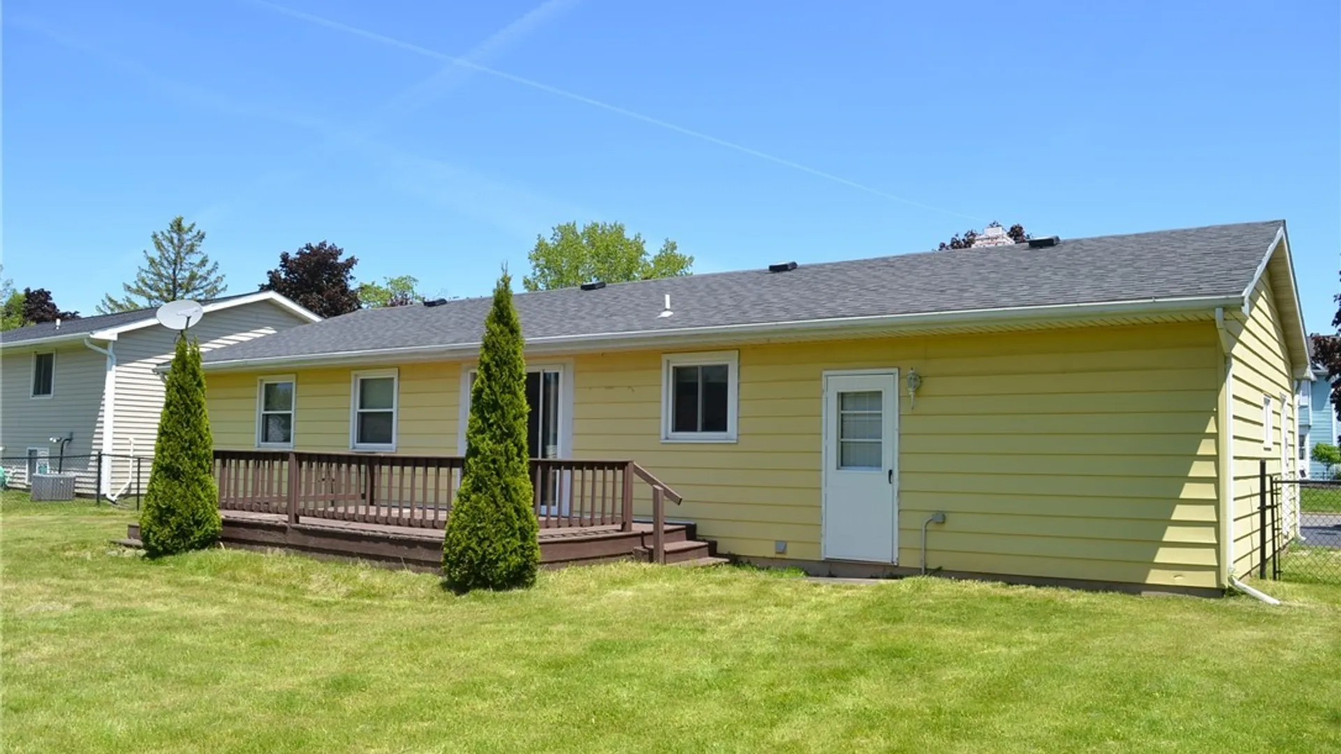 Property at 92 Lindhurst Drive, Lockport City, NY 14094 3