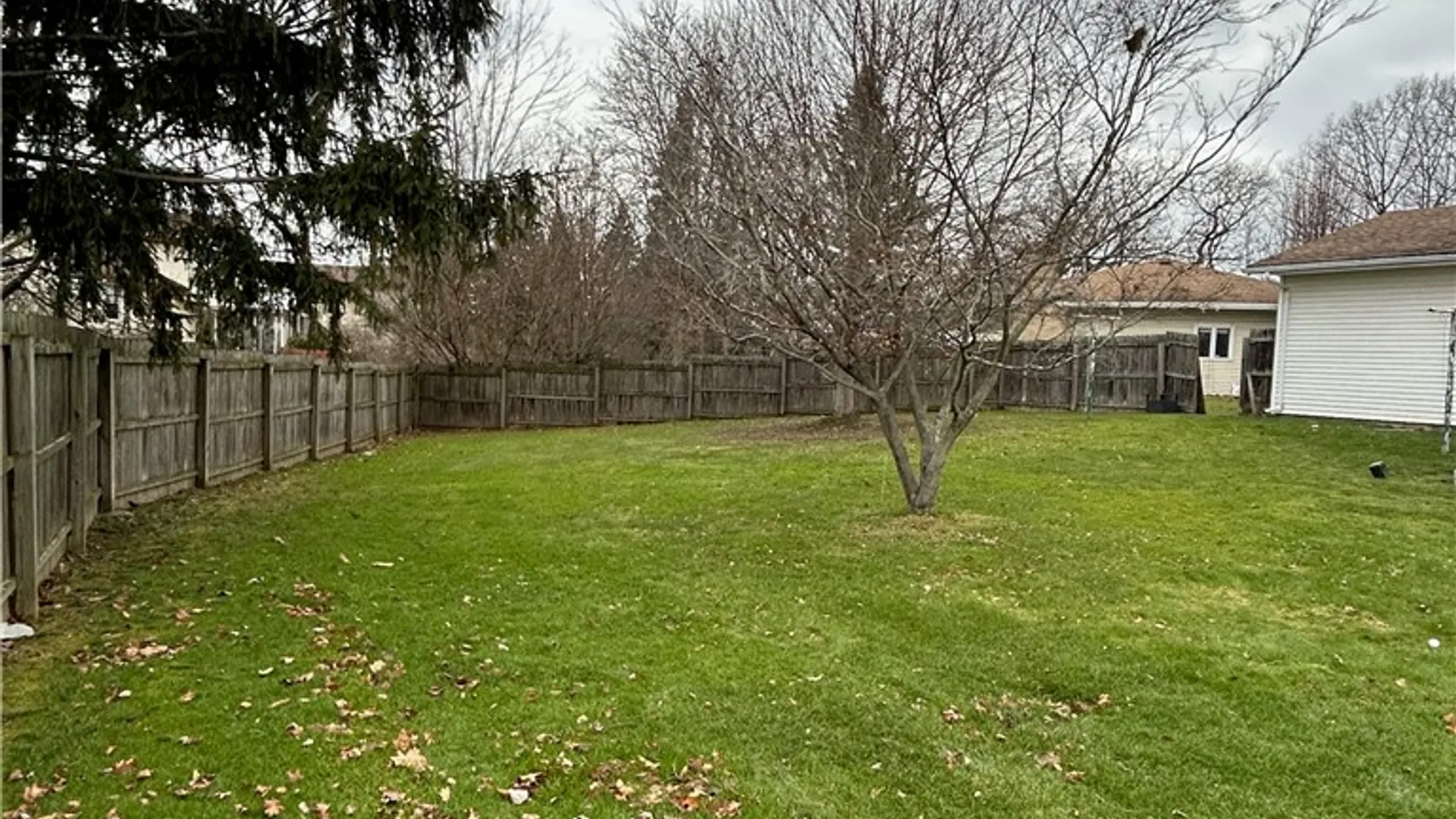 Property at 124 Granada Circle, Irondequoit, NY 14609 40