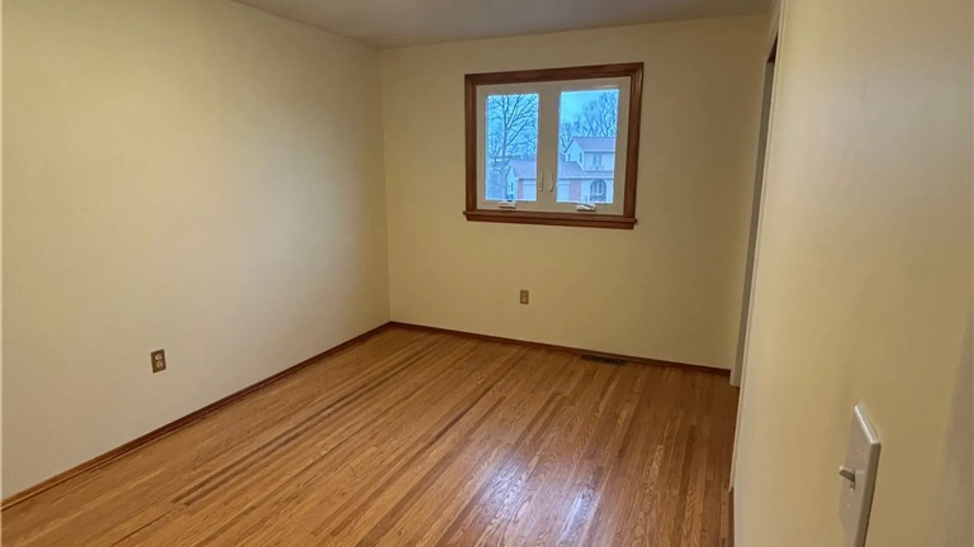 Property at 124 Granada Circle, Irondequoit, NY 14609 24