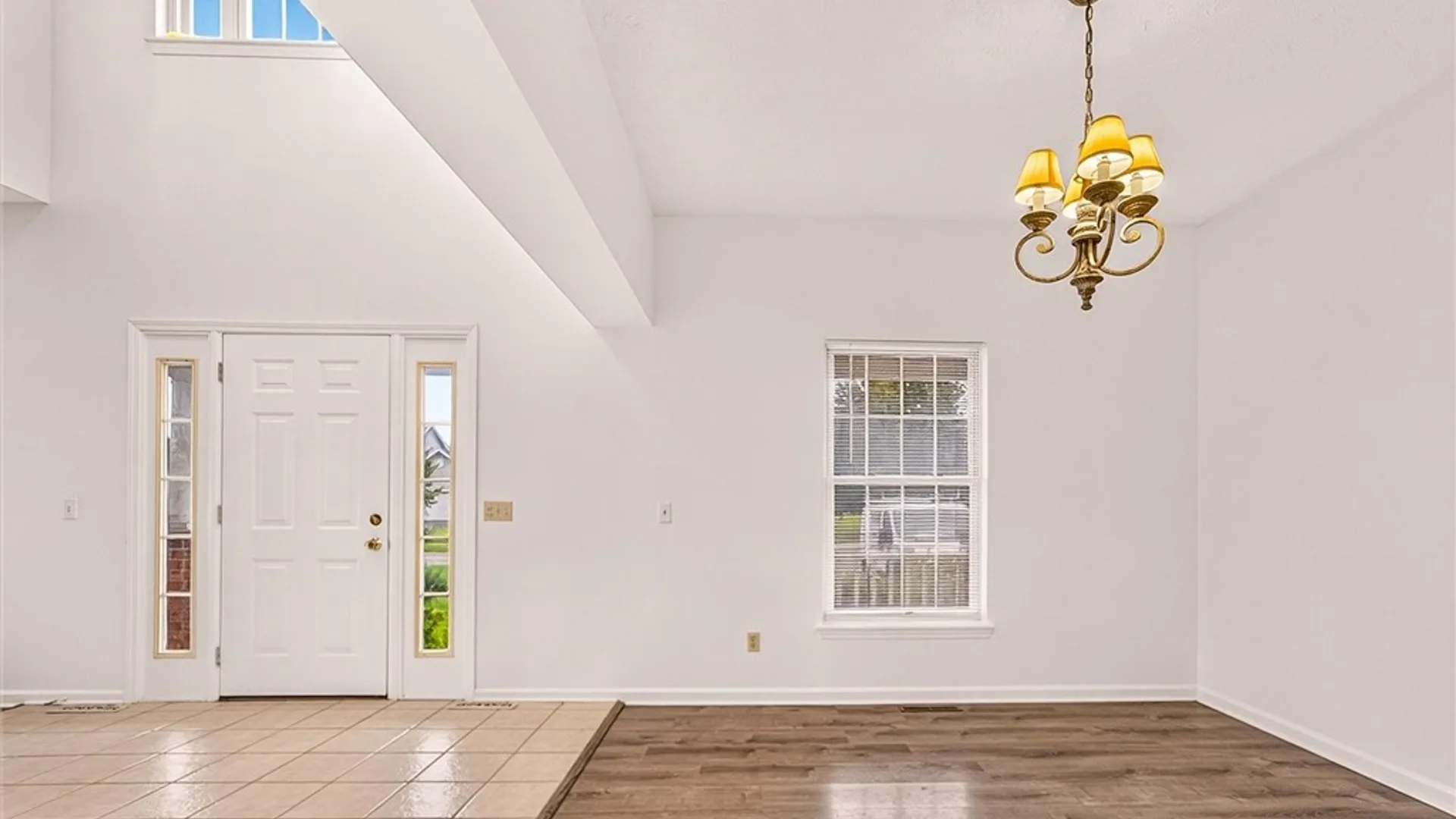 Property at 44 Cape Henry Trail, Henrietta, NY 14586 6