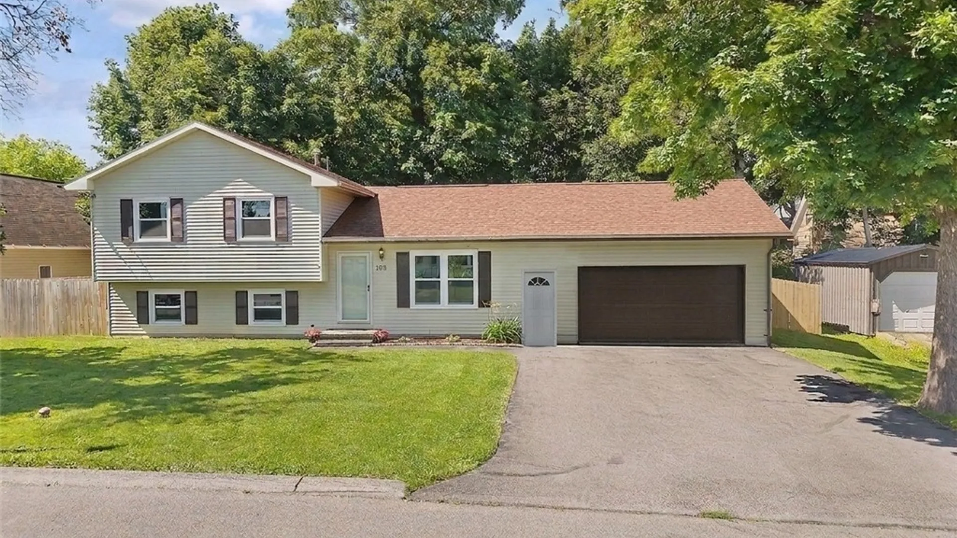 Property at 103 Midland Avenue, DeWitt, NY 13057 3