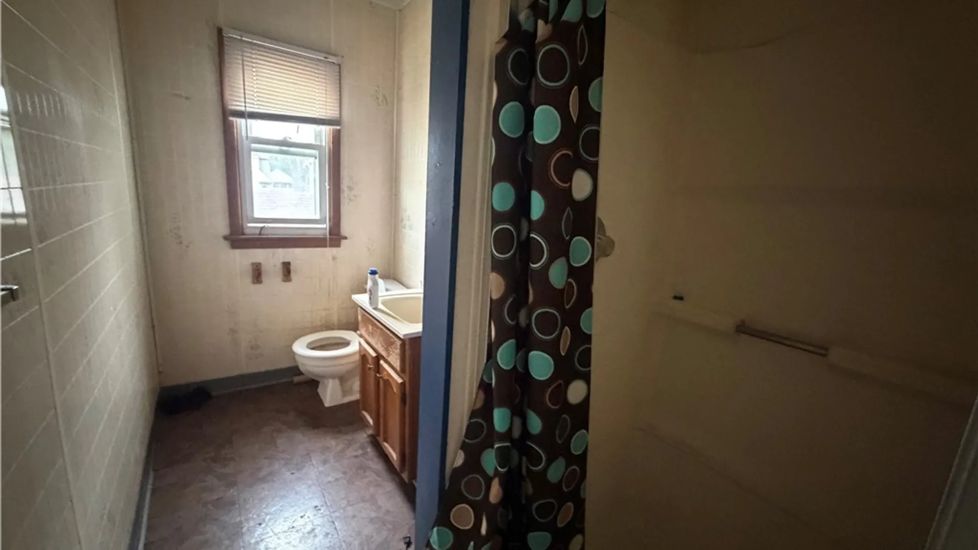 Property at 115 Washington Street, Lockport City, NY 14094 17