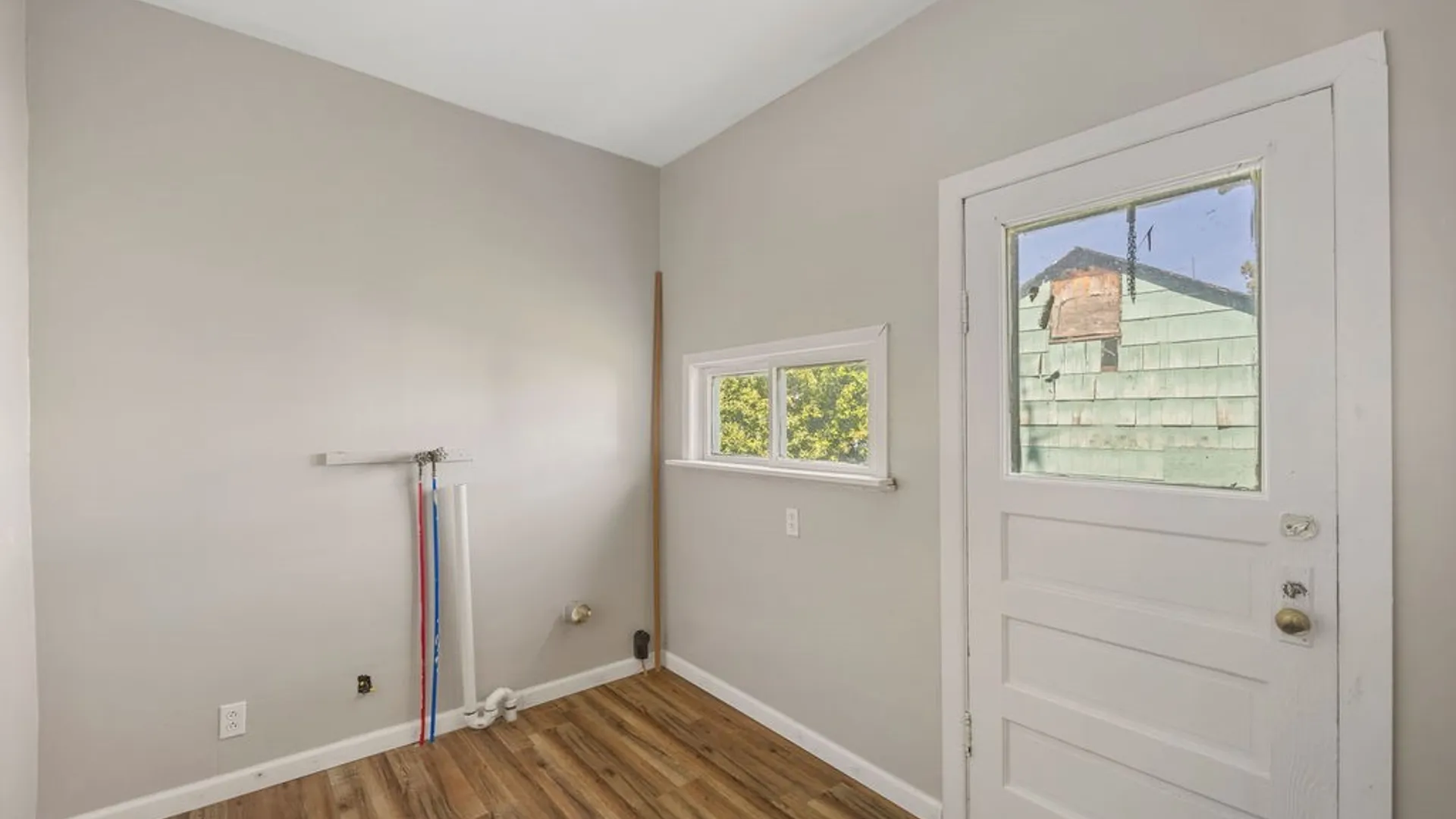 Property at 2424 Cudaback Avenue, Niagara Falls, NY 14303 11