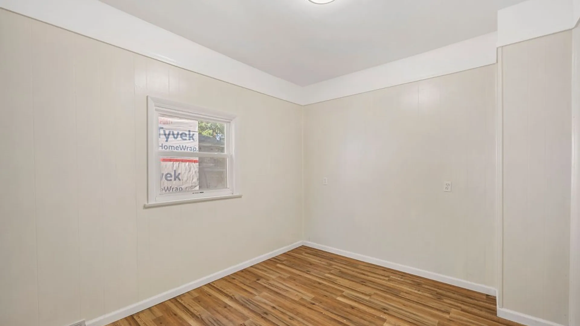 Property at 2424 Cudaback Avenue, Niagara Falls, NY 14303 16