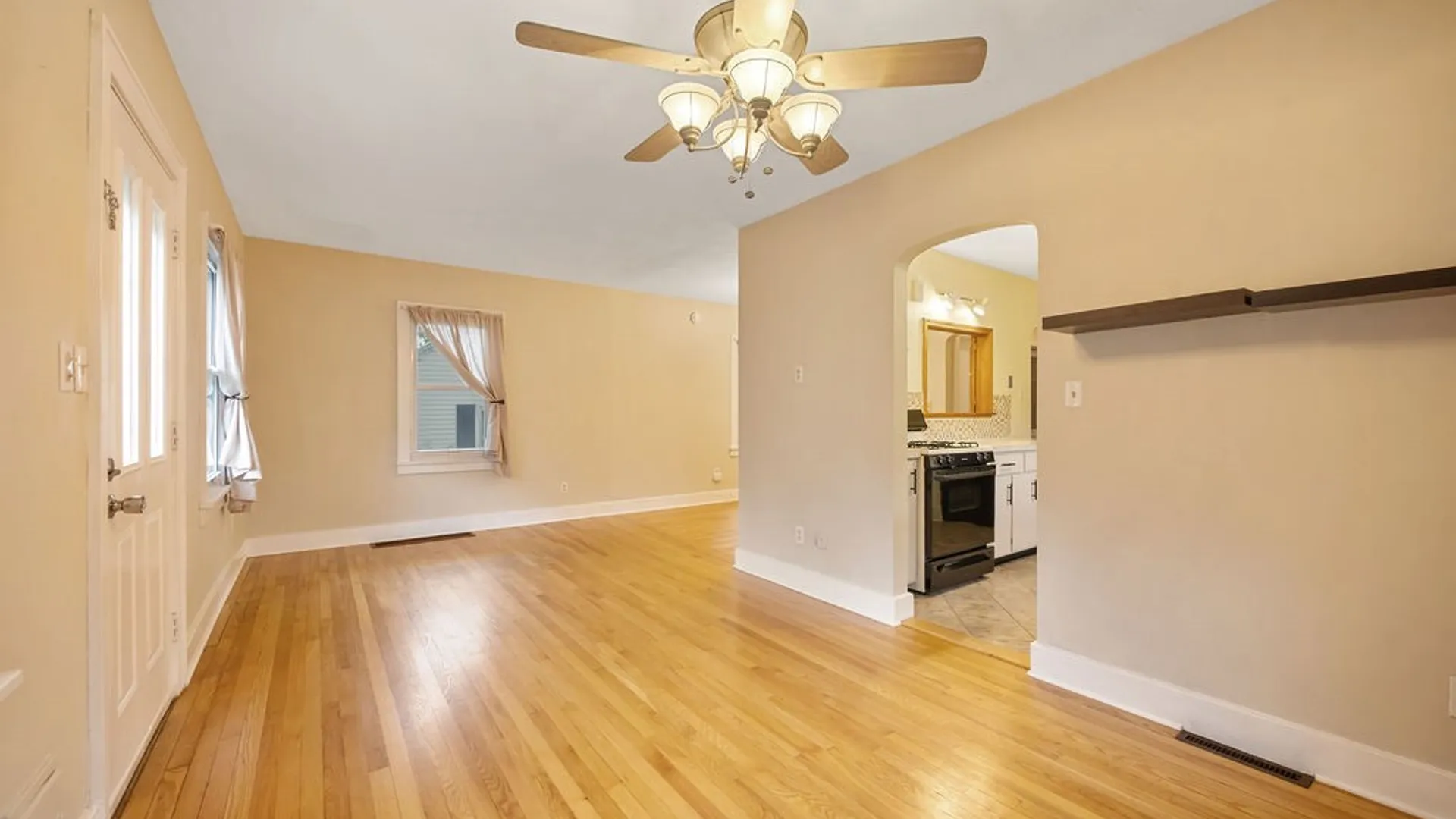 Property at 606 Boston Road, Salina, NY 13211 8
