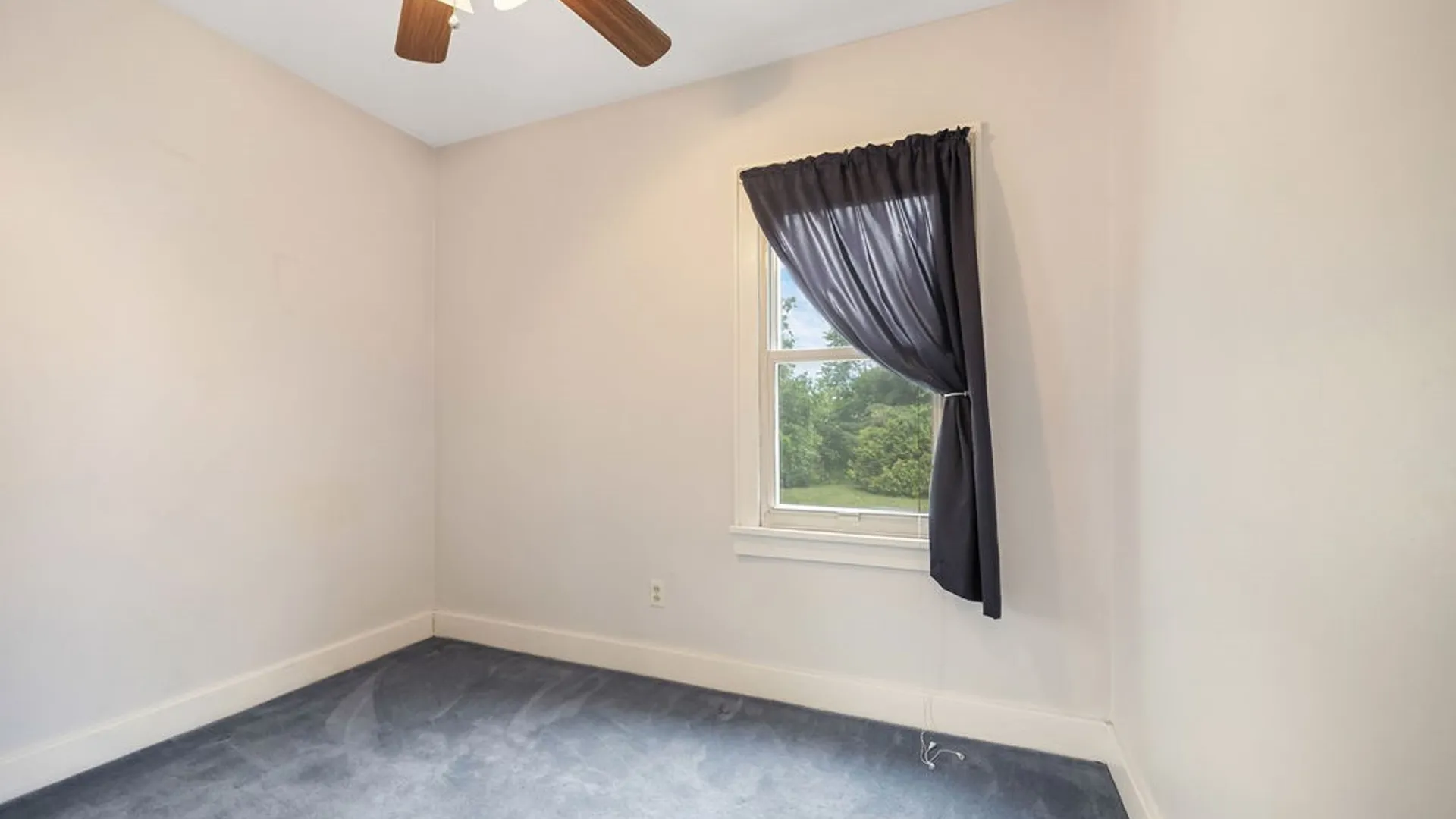 Property at 606 Boston Road, Salina, NY 13211 14