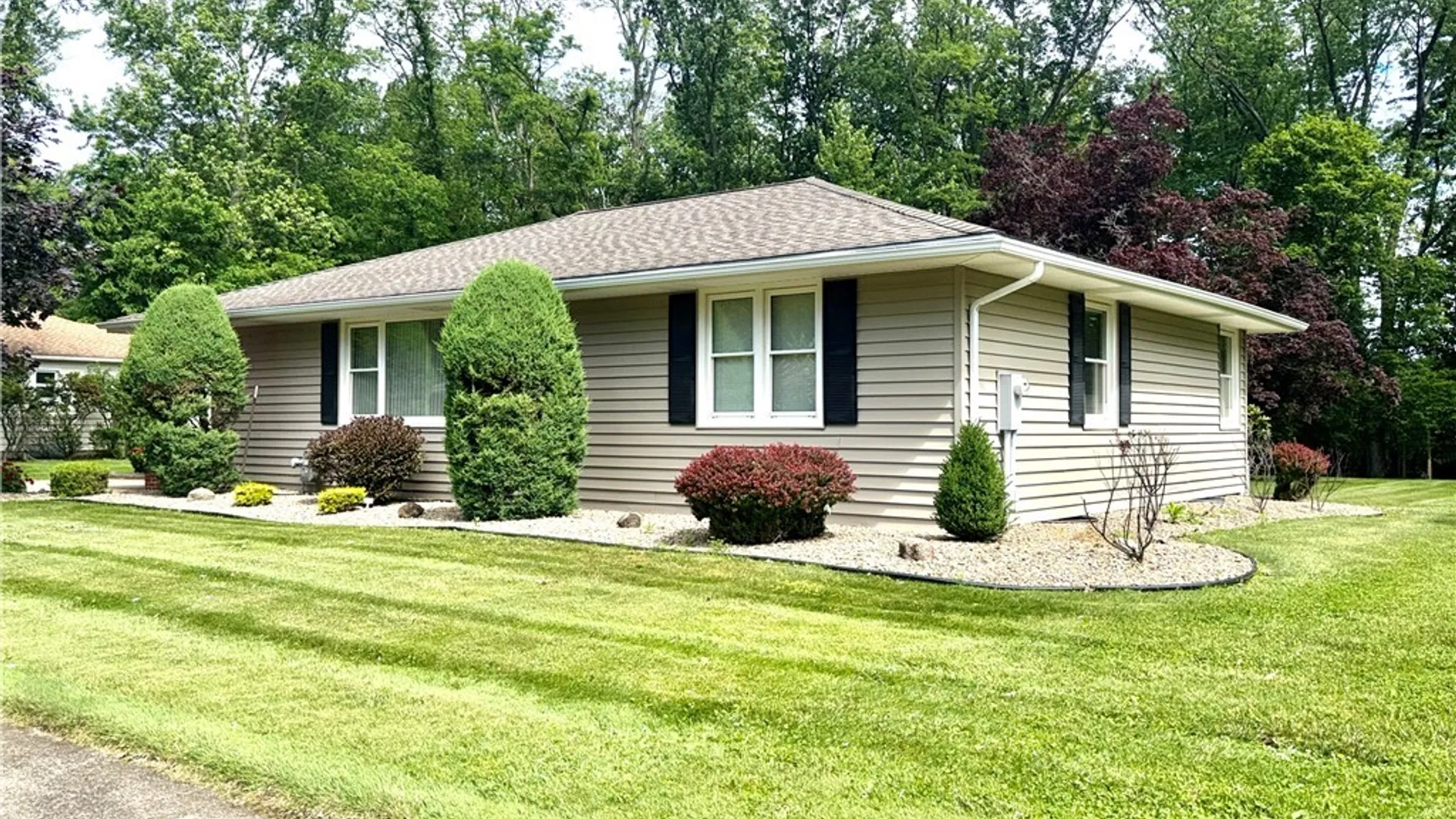 Property at 19 Lowell Place, Pomfret, NY 14063 3