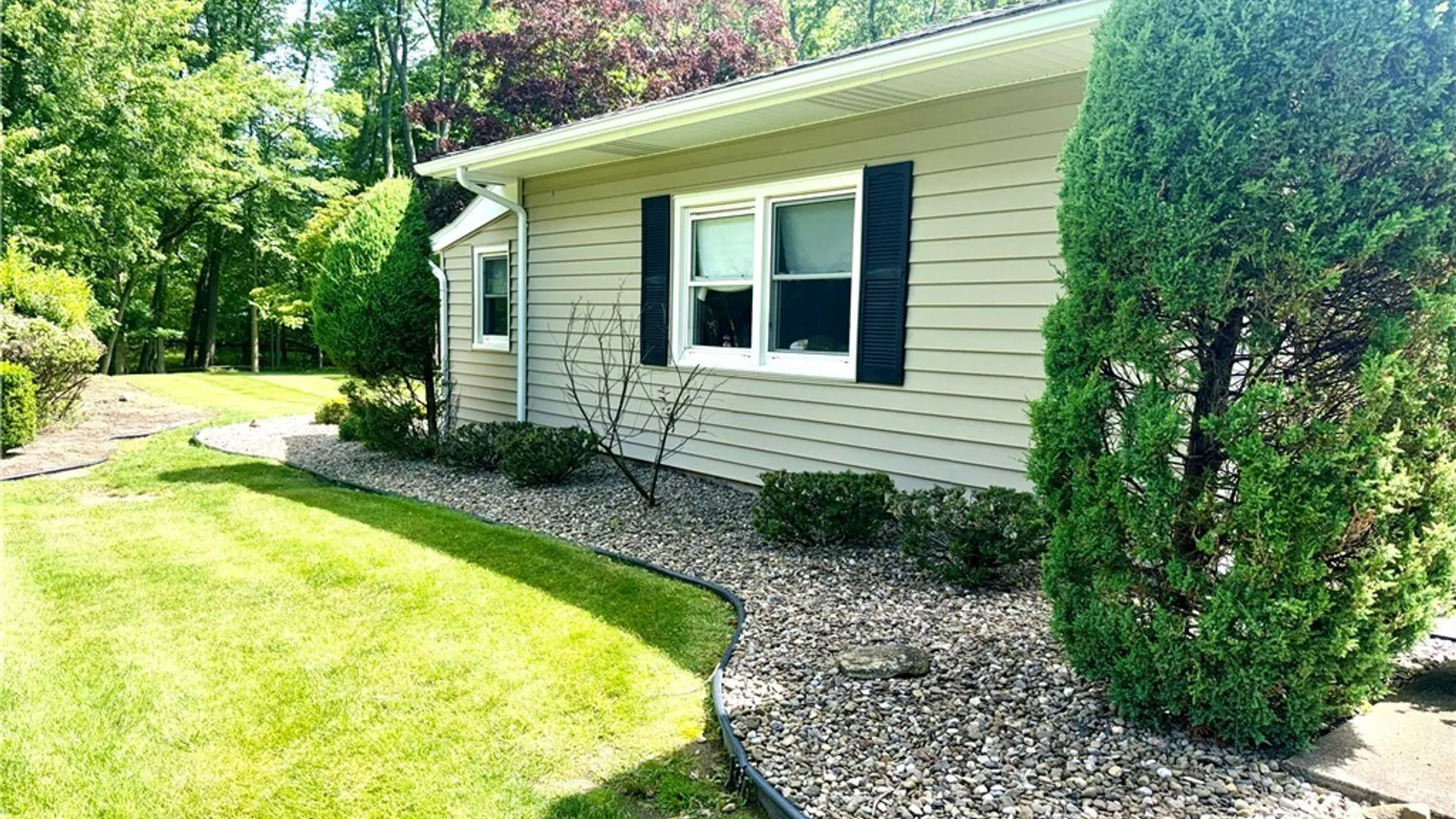 Property at 19 Lowell Place, Pomfret, NY 14063 9
