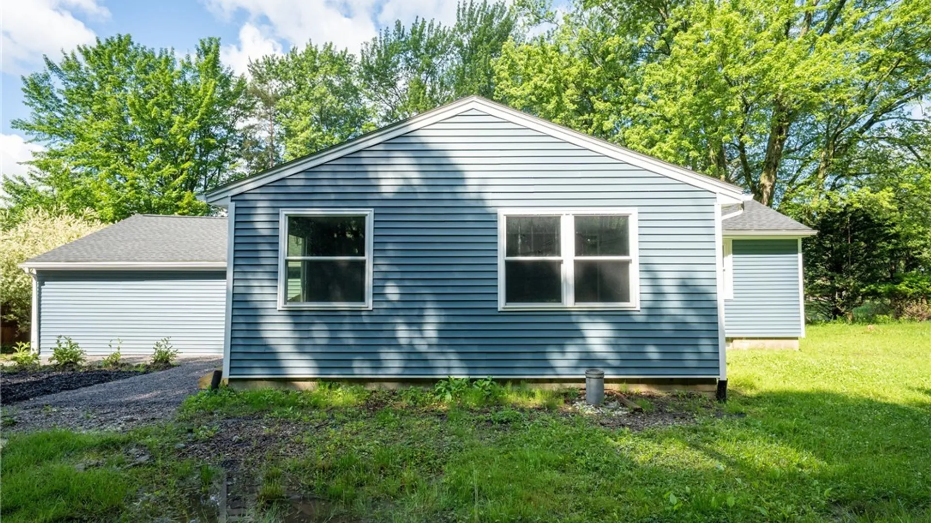 Property at 8669 Sisson Highway, Eden, NY 14057 4