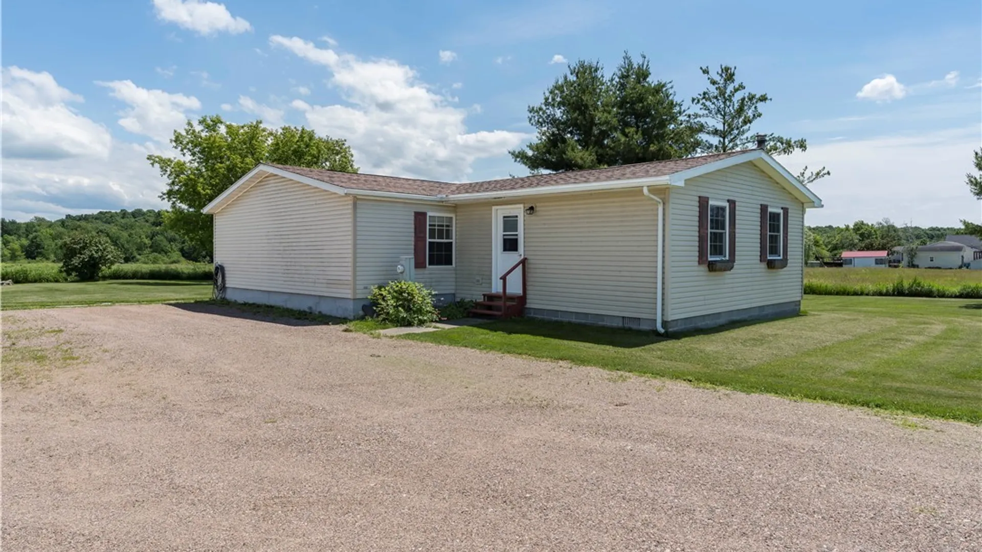Property at 37010 Deferno Road, Clayton, NY 13624 3
