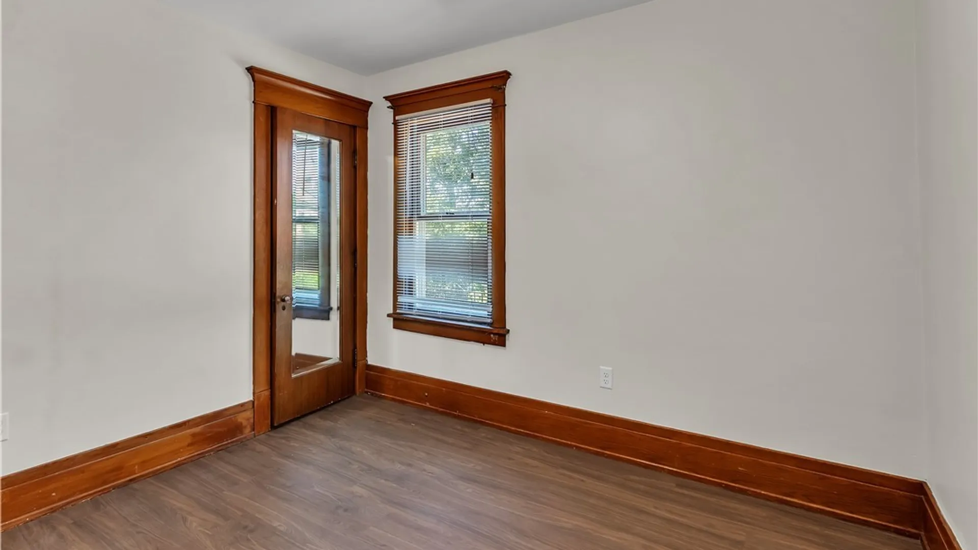 Property at 121 W Humboldt Parkway, Buffalo, NY 14214 19
