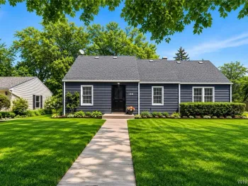 Property at 180 Royal Parkway, Amherst, NY 14221