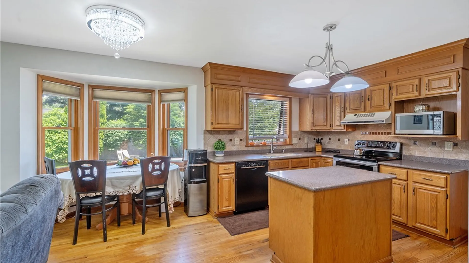 Property at 106 Zodiac Circle, Salina, NY 13090 7