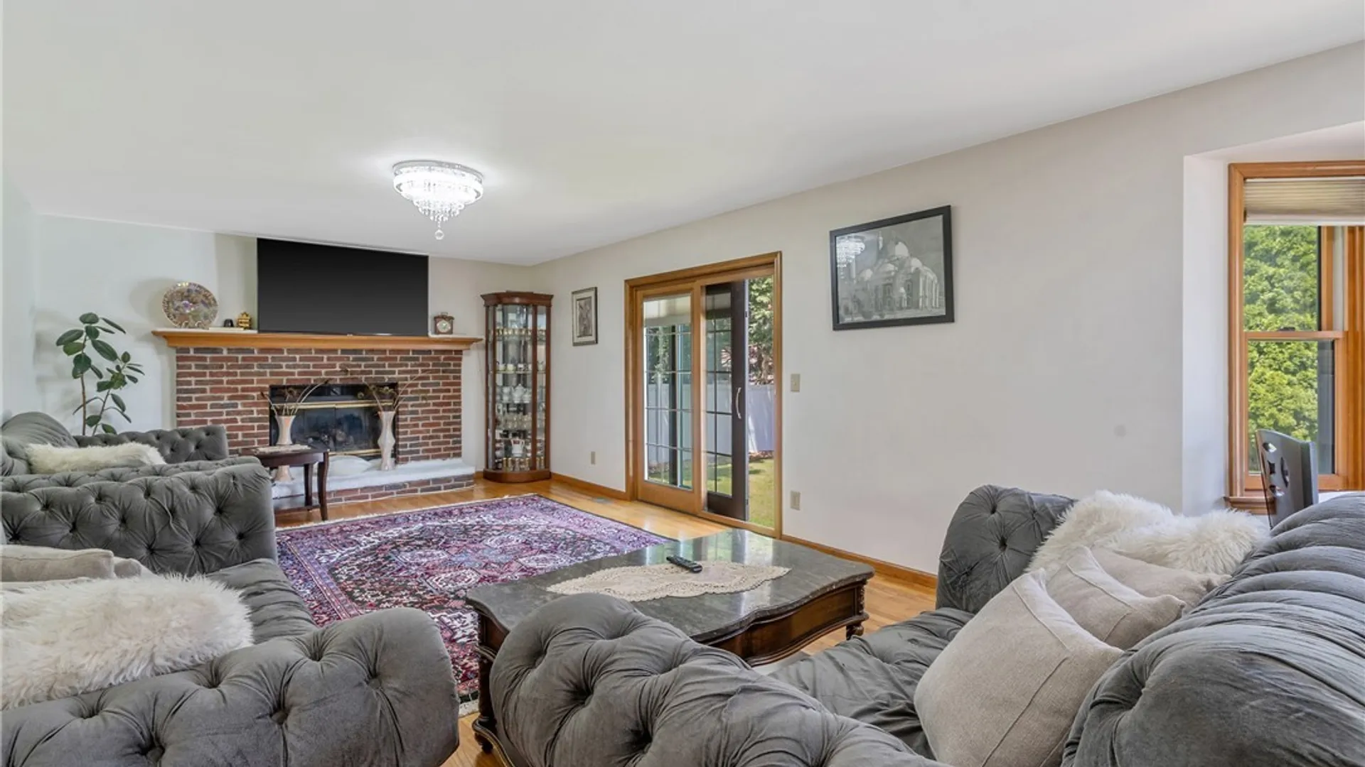 Property at 106 Zodiac Circle, Salina, NY 13090 14