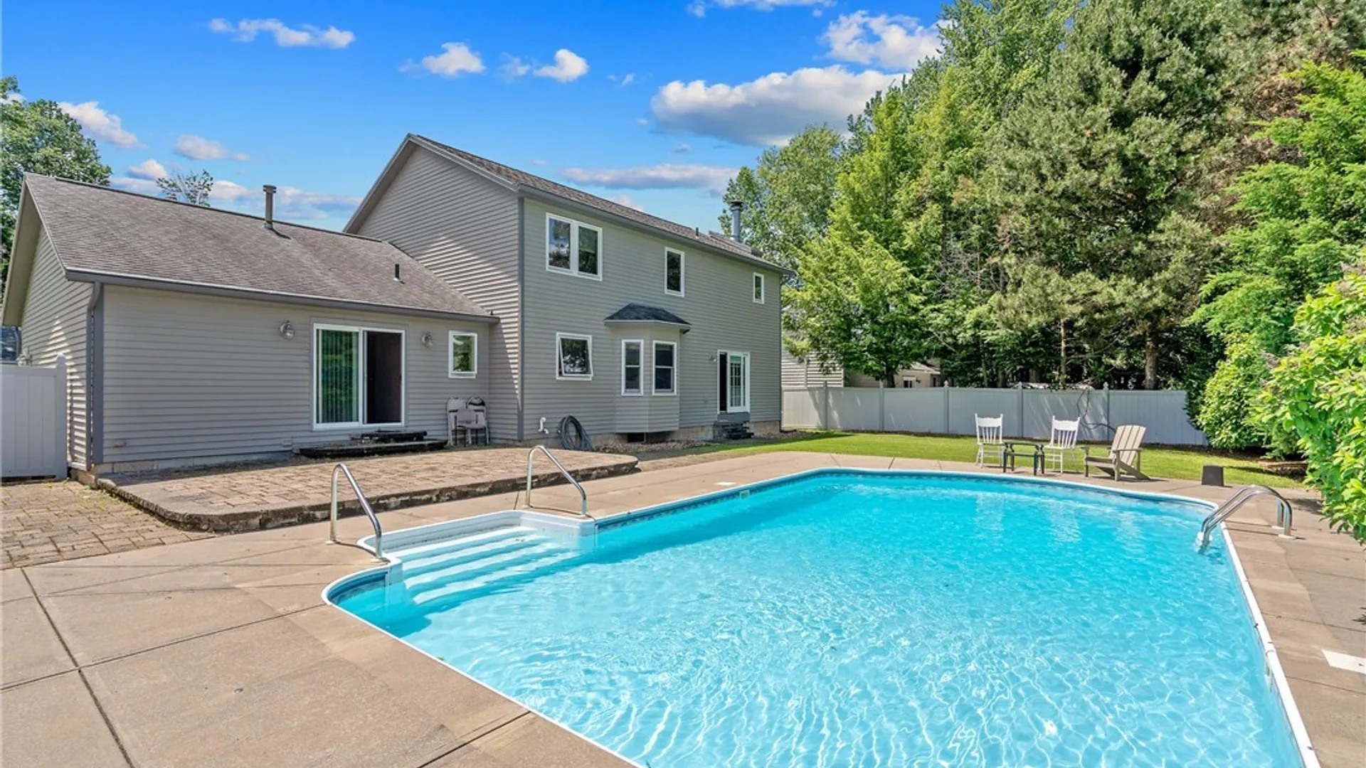 Property at 106 Zodiac Circle, Salina, NY 13090 34
