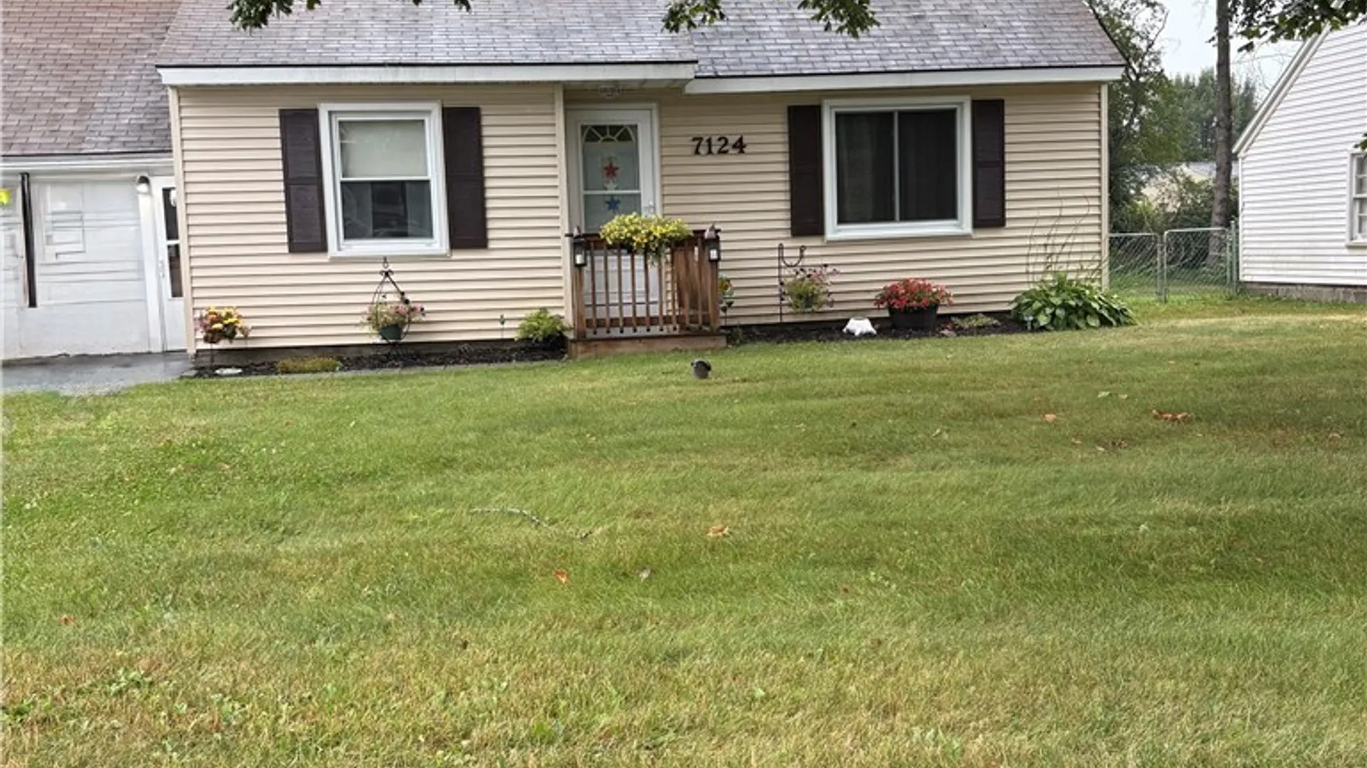 Property at 7124 Buckley Road, Salina, NY 13088 3