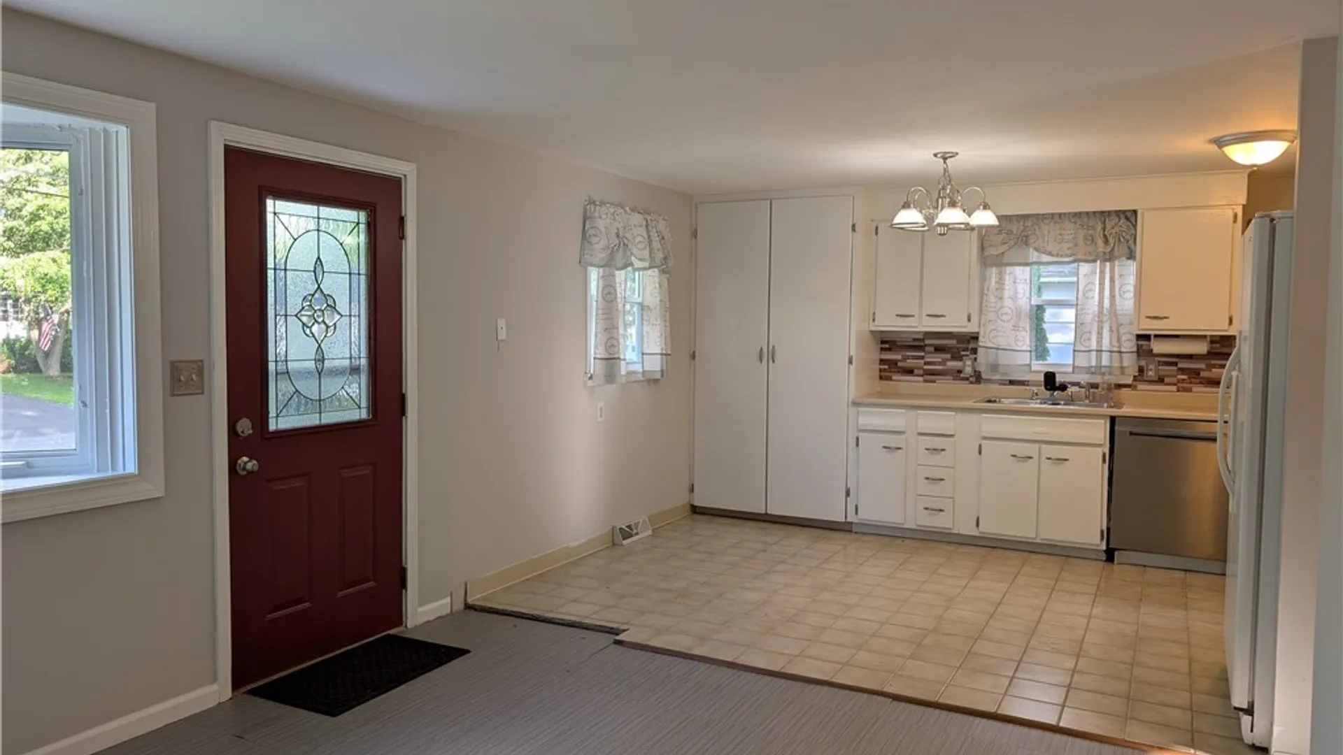 Property at 112 Pinewood Drive, Clay, NY 13090 7