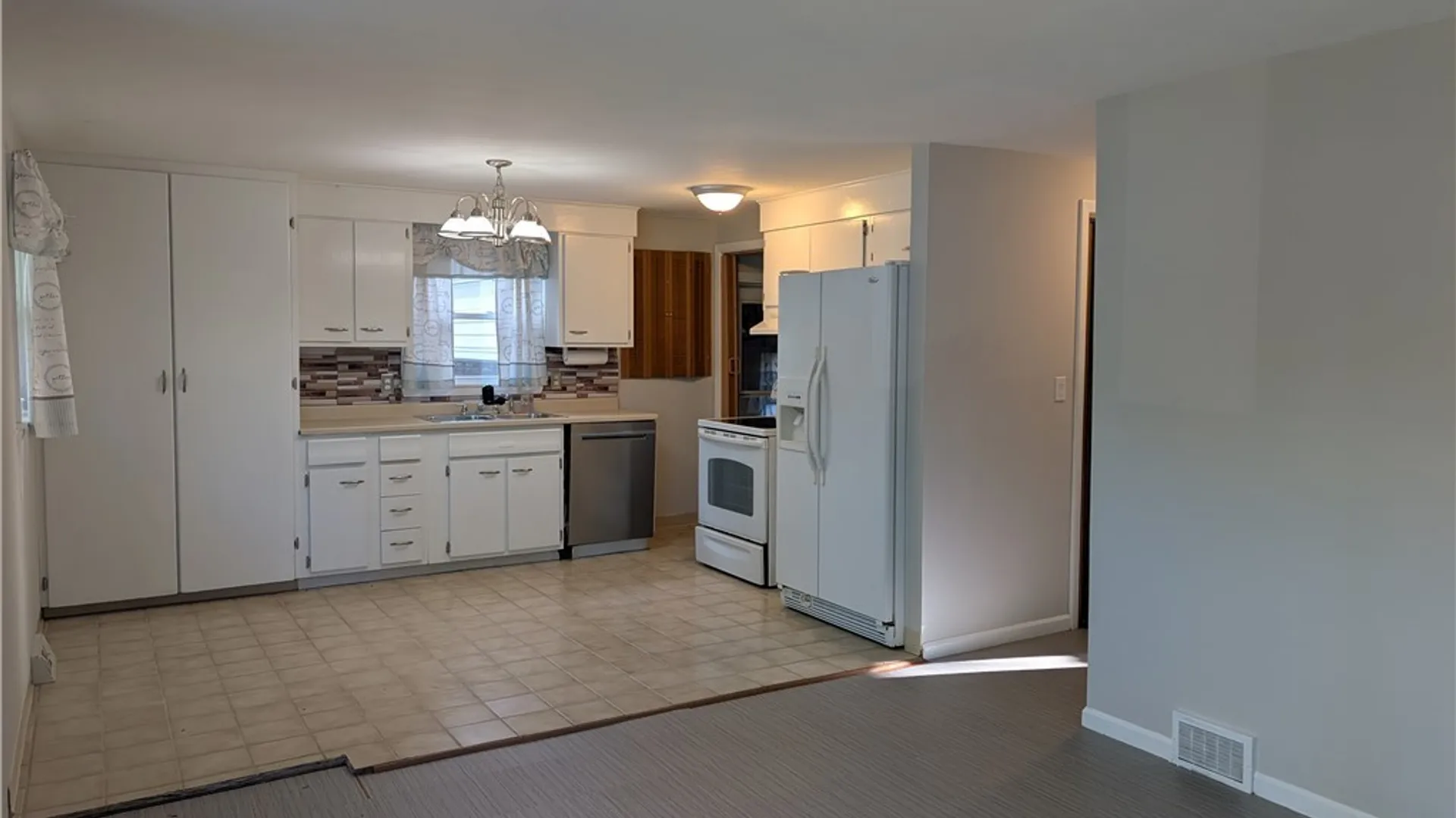 Property at 112 Pinewood Drive, Clay, NY 13090 8