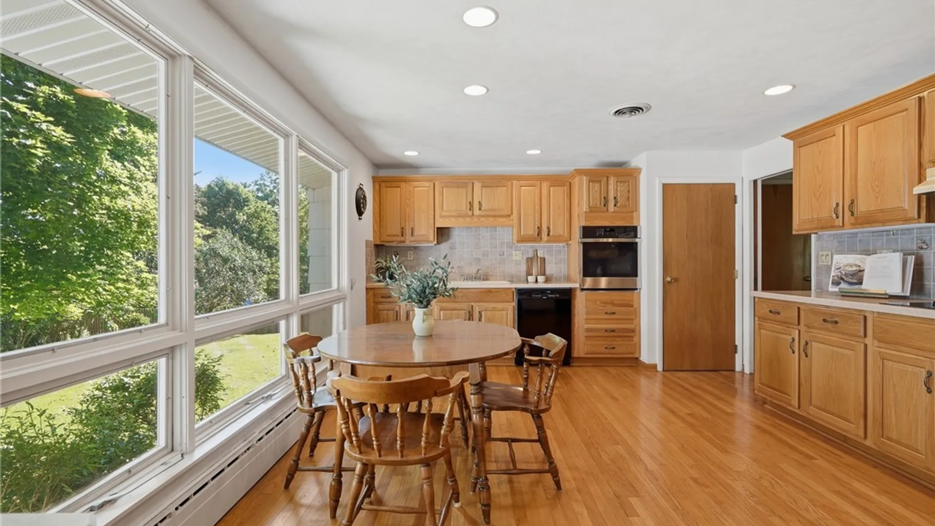 Property at 404 Sycamore Terrace, DeWitt, NY 13214 10