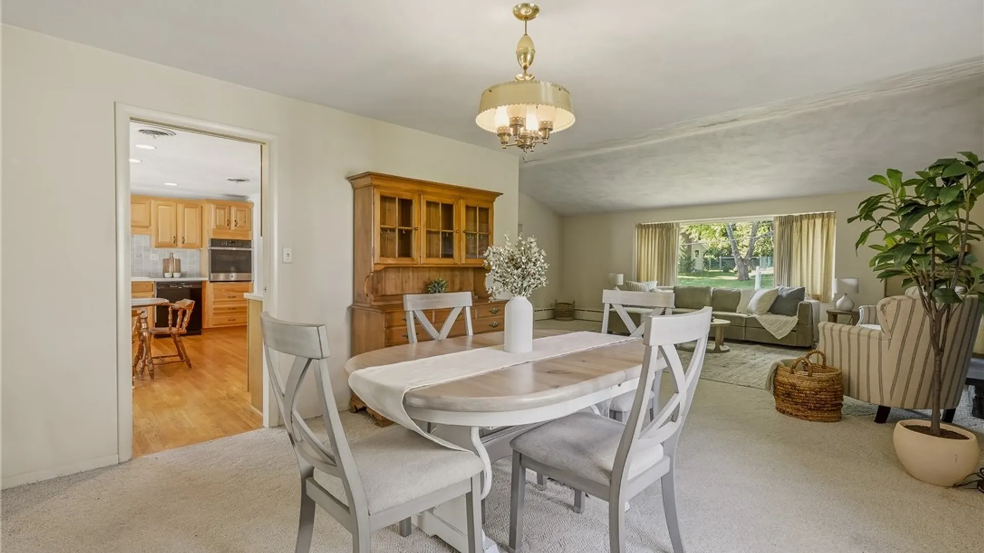 Property at 404 Sycamore Terrace, DeWitt, NY 13214 7