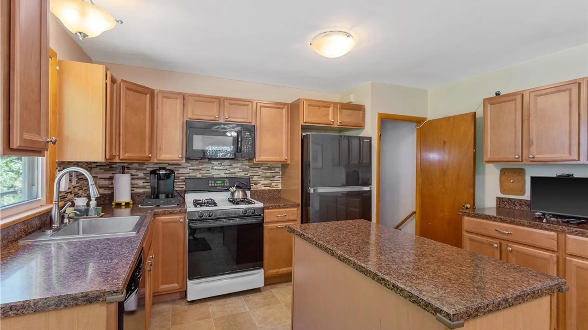 Property at 3659 Warners Road, Camillus, NY 13209 11
