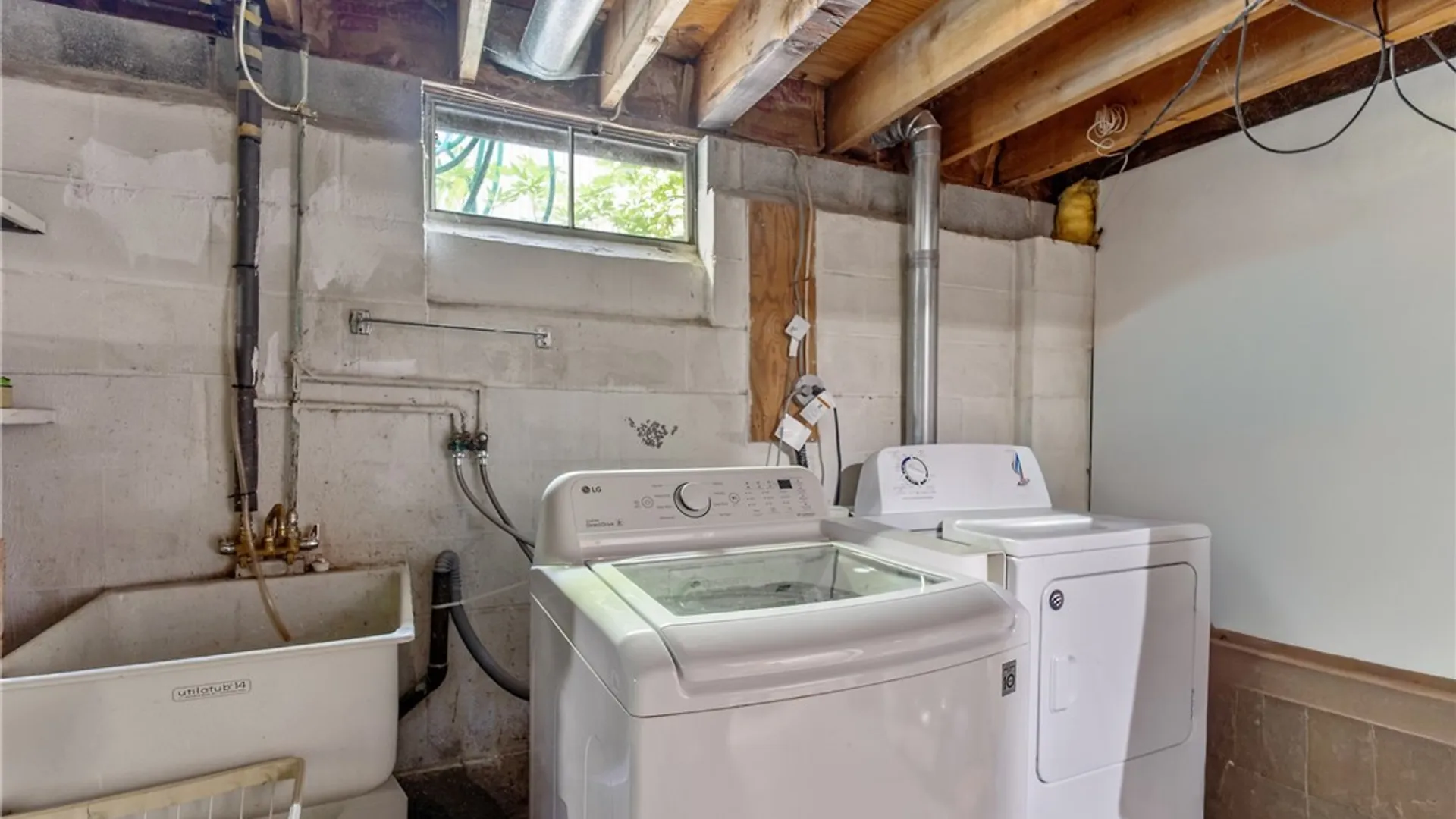 Property at 3659 Warners Road, Camillus, NY 13209 24