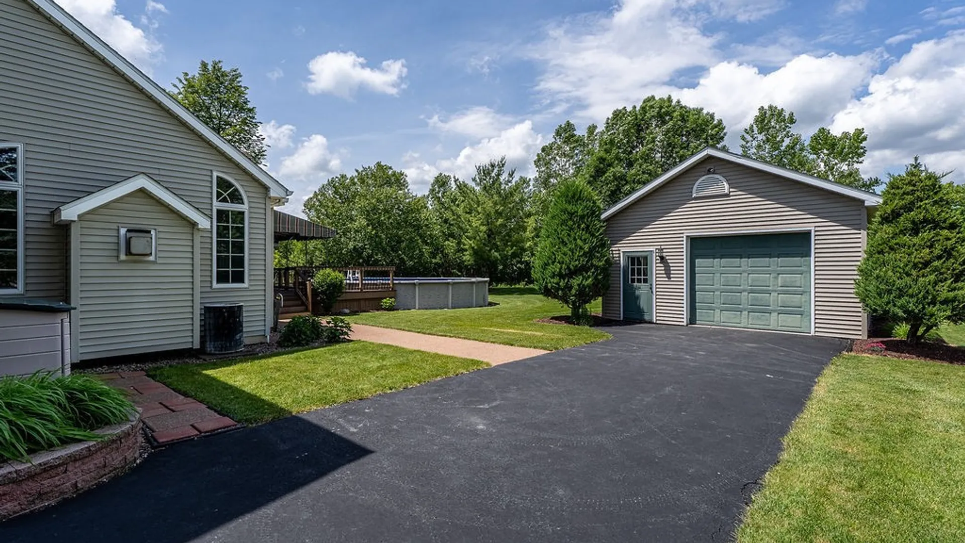 Property at 4815 Tonawanda Creek Road, Pendleton, NY 14120 40