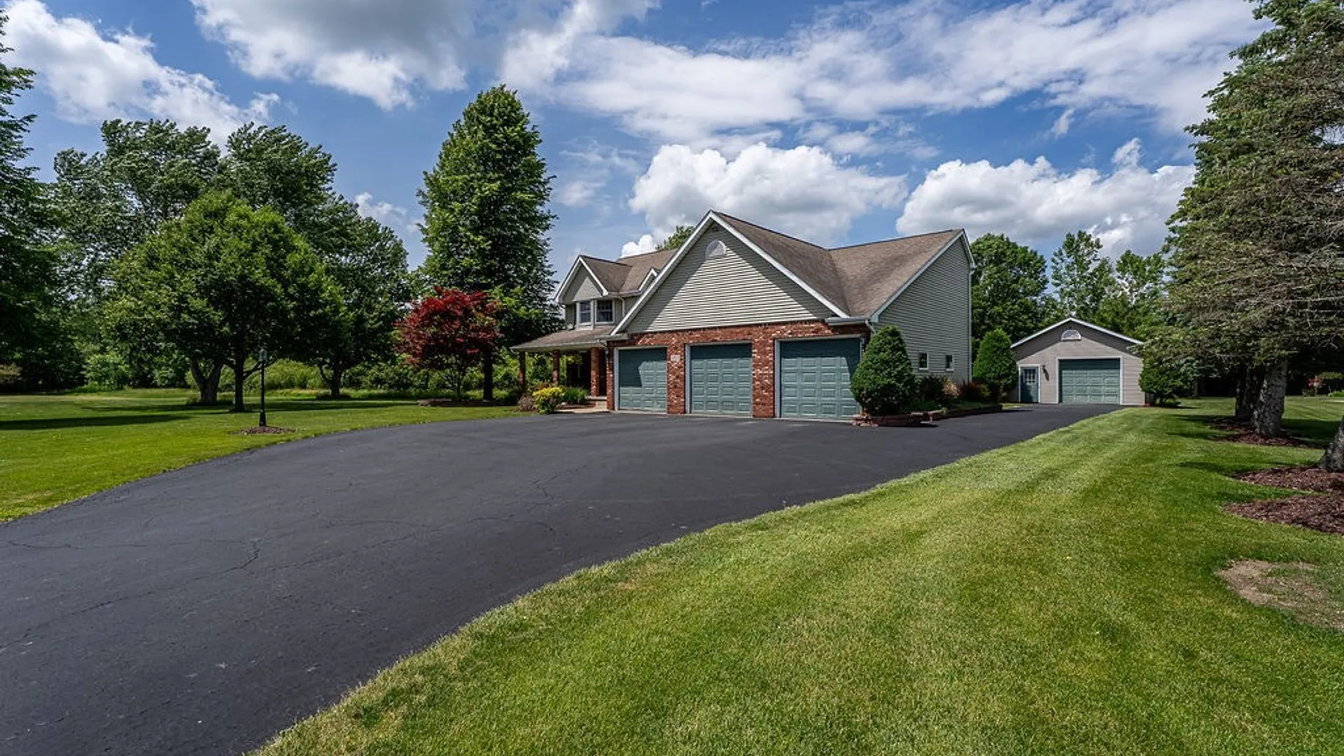 Property at 4815 Tonawanda Creek Road, Pendleton, NY 14120 3
